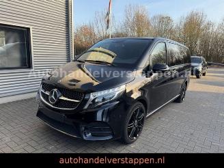 krockskadad bil auto Mercedes V-klasse 2022/5