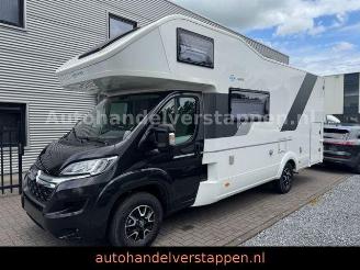 skadebil auto Adria One  2022/2