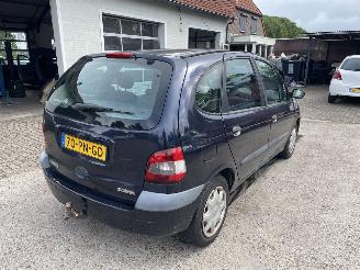 Renault Scenic  picture 4