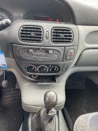 Renault Scenic  picture 6