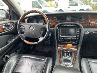 Jaguar XJ 3.0 V6 Sport picture 18