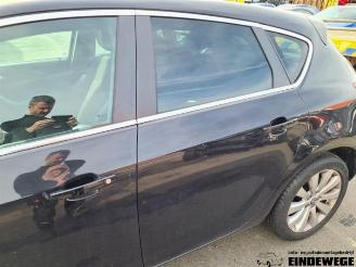 Opel Astra Astra J (PC6/PD6/PE6/PF6), Hatchback 5-drs, 2009 / 2015 1.4 16V ecoFLEX picture 16