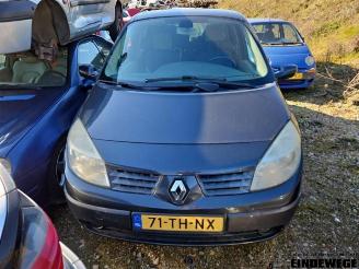 Salvage car Renault Mégane Scénic Scenic II (JM), MPV, 2003 / 2009 1.6 16V 2006/9