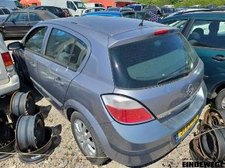Opel Astra Astra H (L48), Hatchback 5-drs, 2004 / 2014 1.6 16V Twinport picture 4