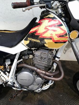 Honda XR 600  picture 13