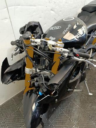 Triumph Daytona  picture 3