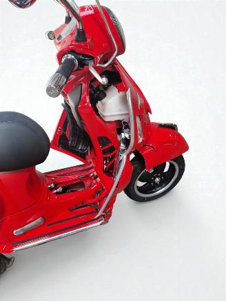 Piaggio  GTS -VESPA picture 5