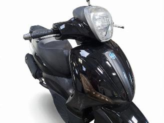 Piaggio  BEVERLY picture 13