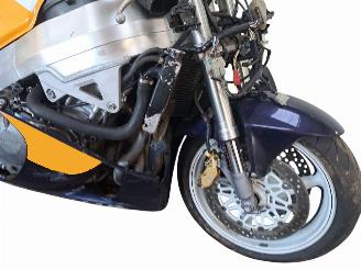 Honda CBR 900 RR picture 16