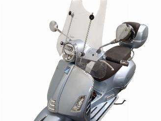 Piaggio  GTS VESPA picture 16