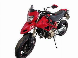 Ducati Hypermotard  picture 5