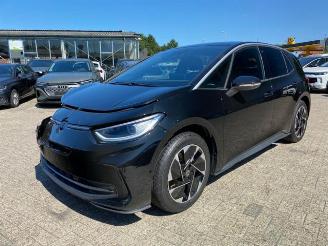 krockskadad bil auto Volkswagen ID.3 Pro Performance Business 2025/3