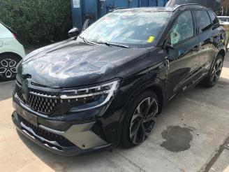 rozbiórka samochody osobowe Renault Austral Austral, SUV, 2022 1.2 E-Tech Full Hybrid 200 2024/5