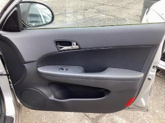 Hyundai I-30 i30 (FD), Hatchback, 2007 / 2011 2.0 CVVT 16V picture 27