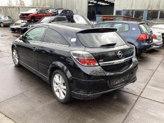 Opel Astra Astra H GTC (L08), Hatchback 3-drs, 2005 / 2011 1.6 16V picture 3