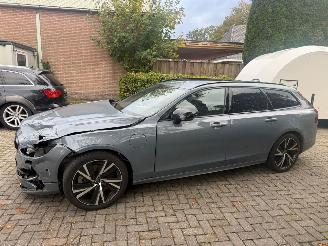 Volvo V-90 2.0 T6 AWD PLUGIN PANO HARMAN/KARDON picture 8