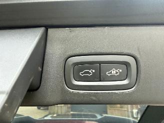 Volvo V-90 2.0 T6 AWD PLUGIN PANO HARMAN/KARDON picture 31