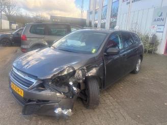 Peugeot 308 308 SW (L4/L9/LC/LJ/LR), Combi 5-drs, 2014 / 2021 1.2 12V e-THP PureTech 110 picture 2