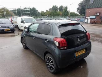 Peugeot 108 108, Hatchback, 2014 1.0 12V picture 3