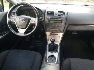 Toyota Avensis 1.8 VVTi Dynamic picture 17