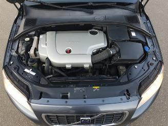 Volvo V-70 2.4D Momentum picture 31
