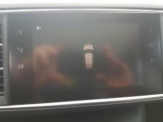 Peugeot 308 1.6 BlueHDi Blue Lease Executive picture 16