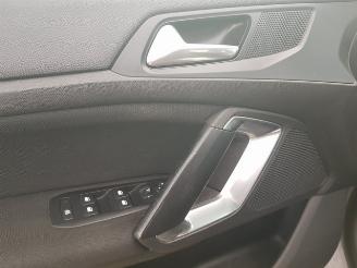 Peugeot 308 1.6 BlueHDi Blue Lease Executive picture 20