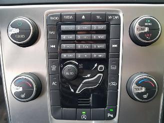 Volvo V-60 1.6 D2 Momentum picture 21