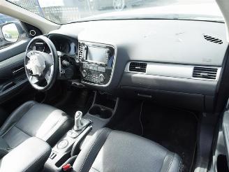 Mitsubishi Outlander 2.0 16V PHEV 4x4 picture 18