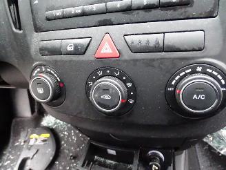 Kia Cee d Sporty Wagon 1.6 16v picture 6