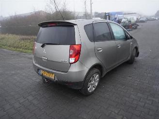 skadebil auto Mitsubishi Colt 1.3 16v 2009/9