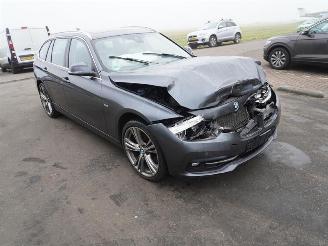 BMW 3-serie Touring 330d xDrive picture 4