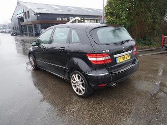 Mercedes B-klasse 200 picture 2
