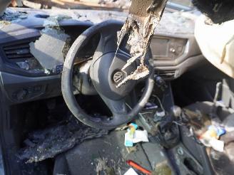 Volkswagen Polo 1.6 TDi picture 5