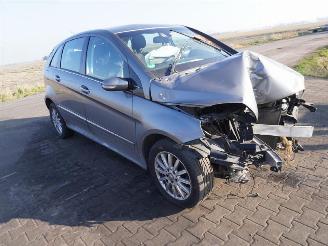 Mercedes B-klasse 170 picture 4