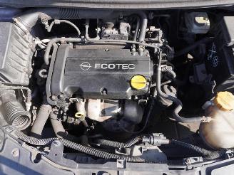Opel Corsa 1.4 16v picture 9