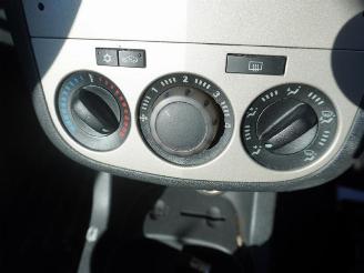 Opel Corsa 1.4 picture 6