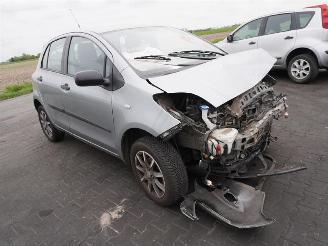 Toyota Yaris 1.3 16v picture 4