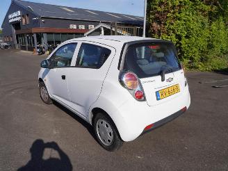 Chevrolet Spark 1.0 12v picture 2