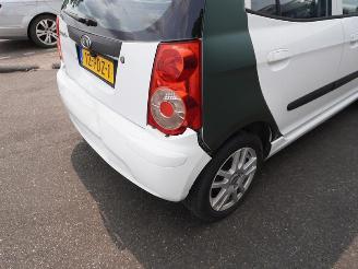 Kia Picanto 1.0 12v picture 5