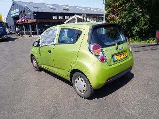 Chevrolet Spark 1.0 picture 2