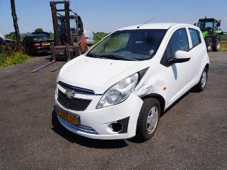 Chevrolet Spark 1.0 16v picture 3