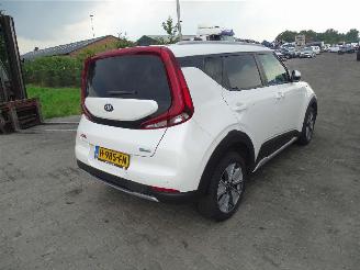 Purkuautot passenger cars Kia Soul 64 KwH 2020/1