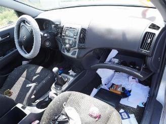 Hyundai I-30 1.6 picture 5