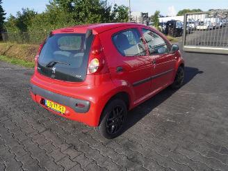 Peugeot 107 1.0 12v picture 1