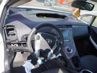 Toyota Prius 1.8 16v Plug in picture 5