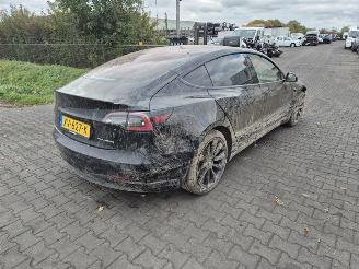 Uttjänta bilar auto Tesla Model 3 75KWh 2019/3