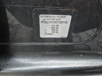 Peugeot 208 1.2 12V picture 9