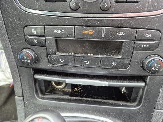 Ford Galaxy 1.6TDCi picture 6