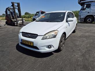 Kia Pro cee d 1.4 picture 3